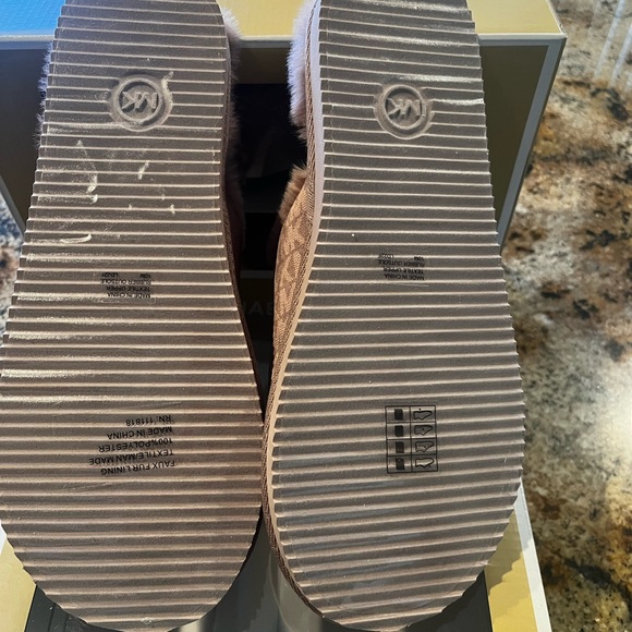 Michael Kors JANIS SLIPPER - Picture 6 of 6